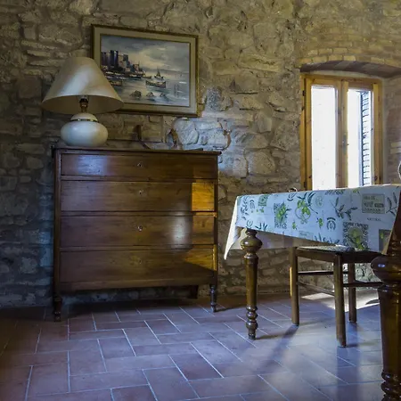 Casale Panoramico Vinombrosa Dom wakacyjny