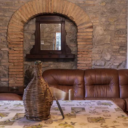 Casale Panoramico Vinombrosa Dom wakacyjny