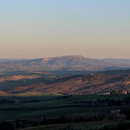 Casale Panoramico Vinombrosa Dom wakacyjny *